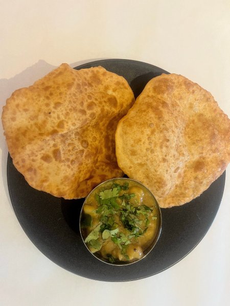 Poori Curry 3PC